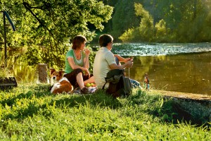 Picknick während einer Wanderung auf den gut ausgebauten Wanderwegen rund um Bad Birnbach.