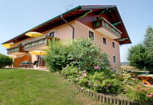 Ferienhaus in ruhiger Siedlungslage in Bad Birnbach.